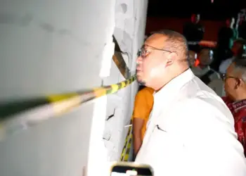 Bantu Uang Tunai, Andre Rosiade Minta PT Semen Padang Rehab Rumah Korban Tewas Ditabrak Truk di Padang Besi