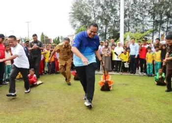 Pemko Pariaman Gelar Lomba Permainan Tradisional untuk Pelajar