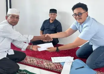 Bantuan ambal untuk masjid dari PTPN IV Regional 4. (dok. istimewa)