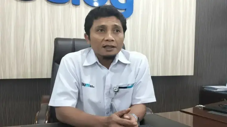 Pemimpin Perum Bulog Wilayah Sumbar Darma Wijaya sat diwawancarai di Padang terkait serapan jagung di Ranah Minang. (ANTARA/Muhammad Zulfikar)