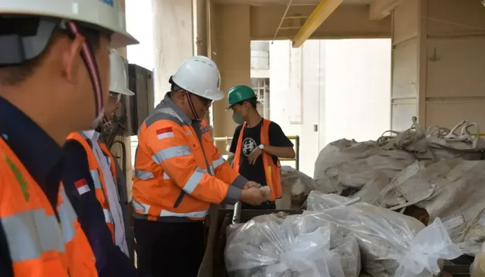 Semen Padang dan BI Sumbar Ubah Limbah Uang Jadi Energi Hijau