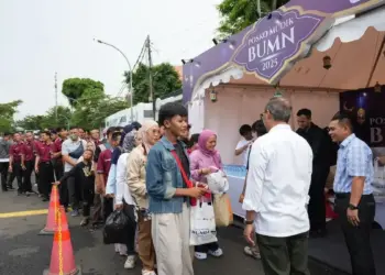 Holding Perkebunan PTPN III (Persero) melalui Sub Holdingnya yang berfokus mengelola komoditi Perkebunan Kelapa Sawit, PT Perkebunan Nusantara IV PalmCo kembali menggulirkan program Tanggung Jawab Sosial dan Lingkungan (TJSL) di berbagai wilayah operasionalnya yang tersebar di Sumatera, Jawa, Kalimantan, hingga Sulawesi. (dok. istimewa)