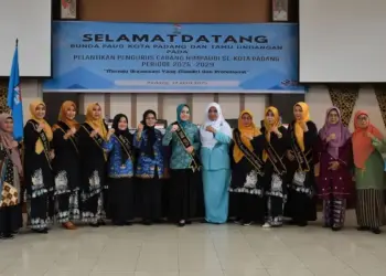 Pelantikan pengurus Himpaudi se-Kota Padang. (dok. istimewa)