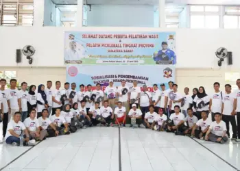 Pelatihan wasit dan coach pickleball tingkat provinsi digelar PT Semen Padang. (dok. Humas)