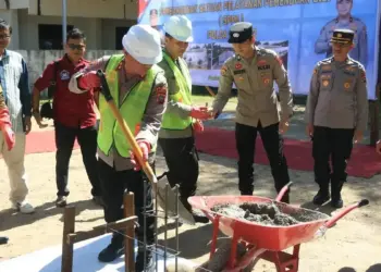 Peletakan batu pertama pembangunan SPPG Polda Sumbar. (dok. Bidhumas)