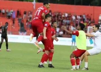 Selebrasi Tin Martic usai memastikan gol kemenangan Semen Padang FC. (dok. MO SPFC)