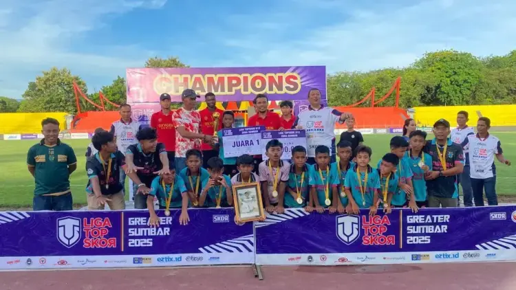 Tim Dewa 24 jadi jawara Liga Topskor U-12 Sumbar. (dok. istimewa)