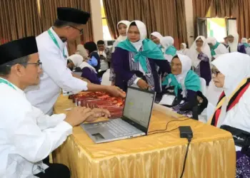 Pemerintah Hadirkan Inovasi Digital dan Layanan Fast Track untuk Permudah Jemaah Haji 2025
