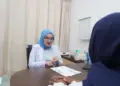 Dokter Spesialis Dermatologi dan Venereologi Semen Padang Hospital dr. Resya I Noer. (dok. istimewa)