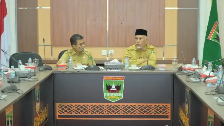 Gubernur Sumbar Sampaikan Duka Mendalam atas Kecelakaan Bus ALS di Padang Panjang 1 Gubernur Mahyeldi sampai belasungkawa kepada korban kecelakan bus ALS. (dok. adpsb)