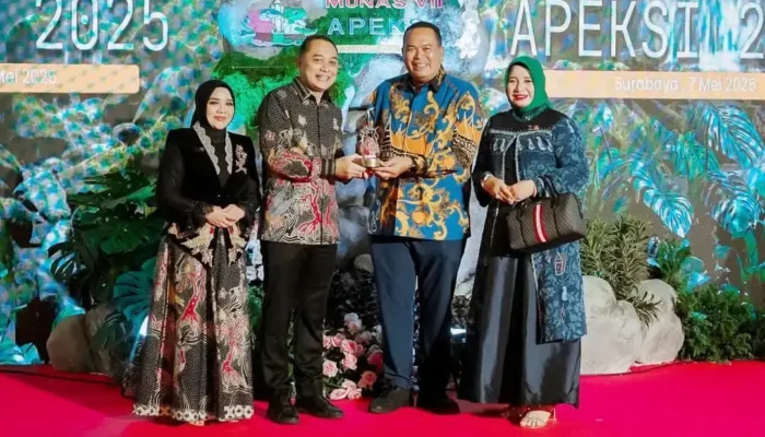 Wako Pariaman dan Istri Hadiri Gala Diner Munas VII APEKSI di Surabaya