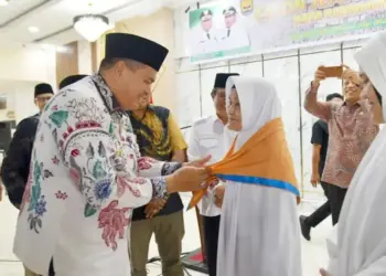 Pemko Pariaman Lepas 105 Jemaah Calon Haji ke Tanah Suci