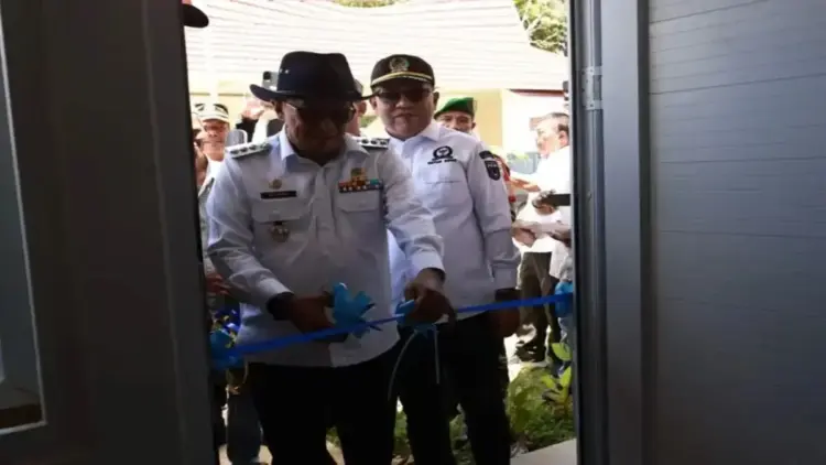 60 korban banjir bandang di Tanah Datar terima hunian tetap dari pemerintah (Antara/Etri Saputra)