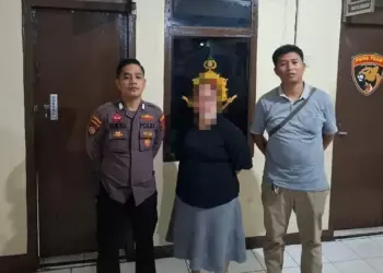 Janjikan Bisa Masuk Kerja di Perusahaan BUMN dengan Bayar Rp11 Juta, IRT di Padang Diciduk Polisi 5 IRT di Padang menipu dengan modus meloloskan masuk kerja di perusahaan BUMN dengan meminta uang Rp11 juta. (dok. istimewa)