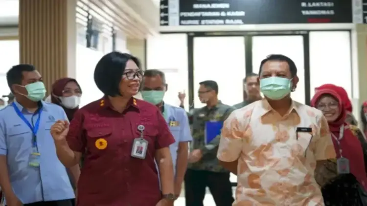 Dukung Rehabilitasi WBP, Ditjenpas Sumbar Dorong Produktivitas dan Tindaklanjuti Kasus Lapas Bukittinggi 1 Kakanwil Ditjenpas Provinsi Sumatera Barat, Marselina Budiningsih saat melakukan kunjungan kerja di UPT Pemasyarakatan. Kakanwil meminta dukungan dan kontribusi positif semua pihak dalam rangka proses pembinaan warga binaan. ANTARA/HO-Ditjenpas