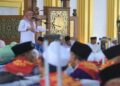 Wabup Dharmasraya Lepas 182 Calon Haji, Ingatkan Jaga Kesehatan dan Niat yang Ikhlas 5 Wabup Dharmasraya Lepas 182 Calon Haji, Ingatkan Jaga Kesehatan dan Niat yang Ikhlas