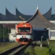 Kereta Api Lembah Anai yang melalui rute Kayu Tanam-BIM. (dok. Humas KAI)