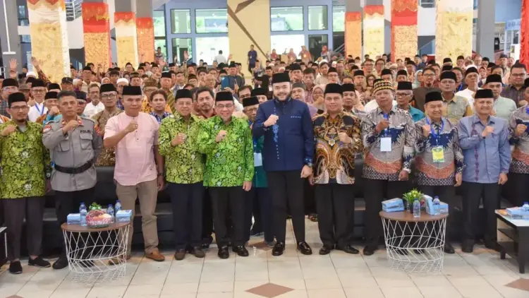 Wako Fadly Amran hadir di Musda DMI Kota Padang. (dok. Prokopim)