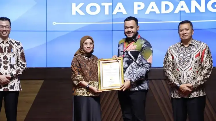 Pemko Padang raih nilai tertinggi dalam indeks RB di Sumatera. (dok. Prokopim)