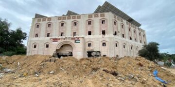 Serangan Israel Lumpuhkan Rumah Sakit Indonesia di Gaza, Fasilitas Kesehatan Utama Kini Tutup Total 8 Serangan Israel Lumpuhkan Rumah Sakit Indonesia di Gaza, Fasilitas Kesehatan Utama Kini Tutup Total