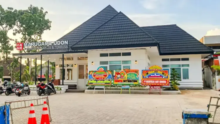 Rumah Bung Karno di Jalan A Yani disulap jadi Marugame Udon. (dok. google photo)