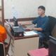 Oknum mahasiswa sekaligus guru mengaji yang diduga melakukan aksi pencabulan terhadap anak usia bawah umur saat diperiksa oleh Satreskrim Polresta Bukittinggi. (ANTARA/Al Fatah)