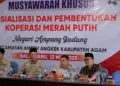 Sosialisasi dan Pembentukan Koperasi Merah Putih di Nagari Ampang Gadang, Kecamatan Ampek Angkek, Kabupaten Agam, Selasa (13/5). (Dok ANTARA/HO/Zulhefi)