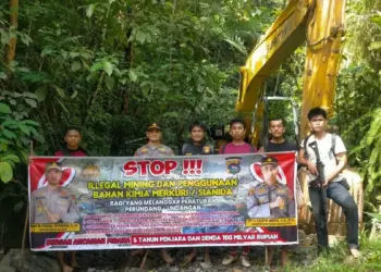 Satgas ilegal mining di Solsel amankan satu excavator. (dok. istimewa)
