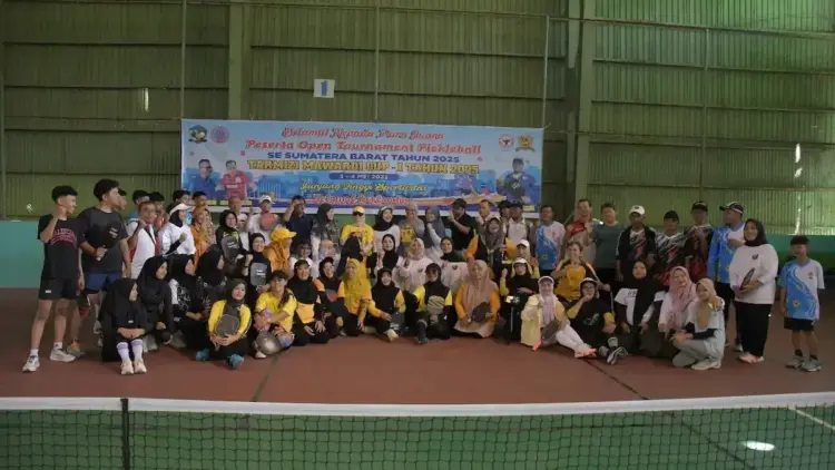 Turnamen Pickleball Tarmizi Mawardi Cup I Digelar di Lapangan Tenis Semen Padang 1 Semen Padang gelar turnamen pickeball cup 2025. (dok. istimewa)