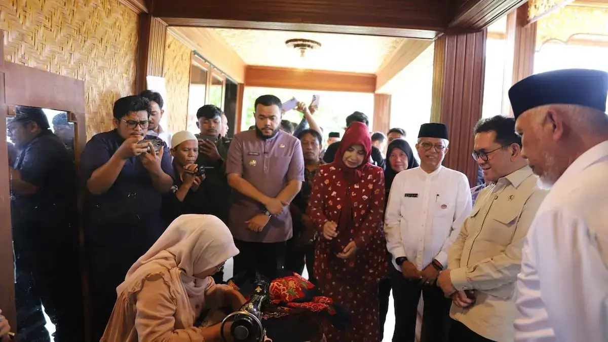 Wako Fadly Amran dampingi kunjungan Mendag di Padang. (dok. Prokopim)