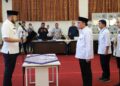 Wako Fadly Amran lantik tim TKPK Kota Padang. (dok. Prokopim)