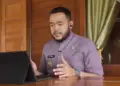 Wako Fadly Amran zoom meeting dengan Kemen PPPA. (dok. Prokopim)