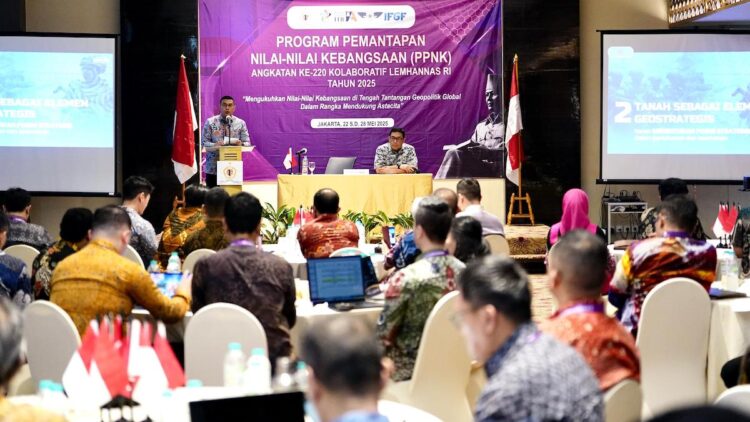 Wamen ATR BPN Ossy Darmawan jadi pembicara di LEMHANNAS RI. (dok. istimewa)