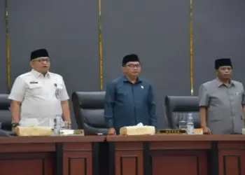Tutup Masa Sidang II, DPRD Padang Sahkan Tiga Perda Strategis 2 Tutup Masa Sidang II, DPRD Padang Sahkan Tiga Perda Strategis