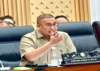 Andre Rosiade Minta Garuda Buka lagi Penerbangan Umrah Langsung dari Padang