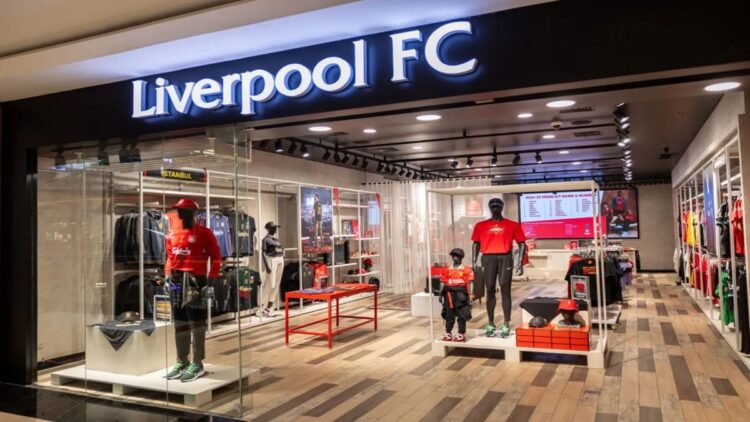 Ritel Liverpool FC resmi meluncurkan koleksi edisi khusus bertema Miracle of Istanbul untuk memperingati dua dekade kemenangan Liga Champions 2005. (ANTARA/HO-Liverpool)