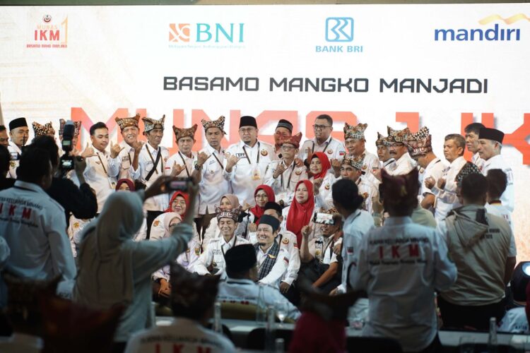 Andre Rosiade jadi Ketua Umum, Fahira Idris Yakin IKM semakin Kokoh sebagai Kekuatan Bangsa 1 Munas ke-1 IKM memutuskan memilih Andre Rosiade sebagai Ketua Umum DPP IKM periode 2025-2030. (Foto: Dok. Ist)