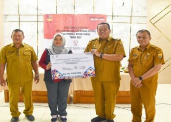 142 Warga PPKS di Pariaman Terima Bantuan dari Kemensos melalui STPL Bekasi