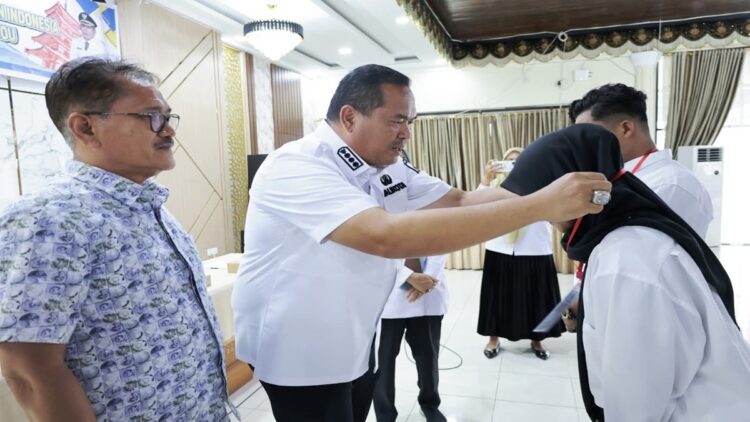 Pemko Pariaman Siapkan Generasi Muda Berkarier di Jepang lewat Pelatihan Bahasa Jepang SSW 1 Wako Pariaman membuka Pelatihan Bahasa Jepang Bagi Calon Pekerja Migran Indonesia Program Specified Skill Worker (SSW) Tokutei Ginou. (Foto: Dok. Ist)