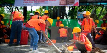 Bangga Pakai Semen Padang, Tukang Bangunan Kunjungi Pabrik dalam Temu Tukang Inspiratif 8 Acara temu tukang yang digelar PT Semen Padang. (dok. Humas)