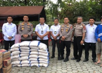 Bantuan Semen Padang untuk korban terdampak kebakaran di SPN Padang Besi. (dok. Humas)
