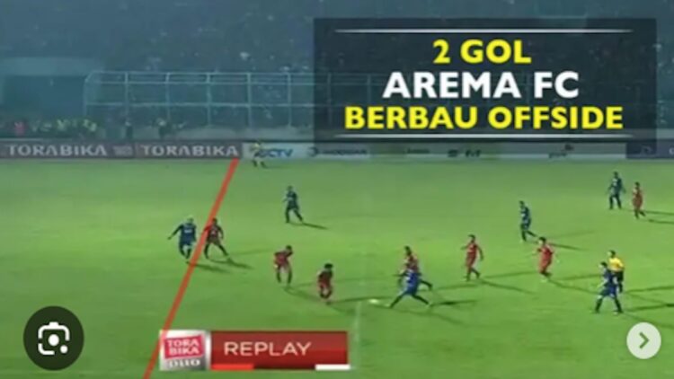 Gol kontroversial Arema FC saat laga semifinal Piala Presiden Leg 2 2017 lalu. (dok. tangkapan layar)