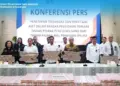 Konferensi pers penetapan tersangka dan penyitaan aset di perkara judi online oleh PPATK. (dok. PPATK)