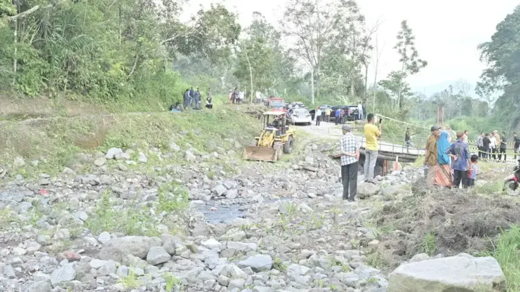 Menteri PU Pastikan Seluruh Persiapan Pembangunan 9 Unit Sabo Dam di Lereng Marapi Hampir Rampung 1 Lokasi pembangunan sabo dam di Tanah Datar. (dok. adpsb)