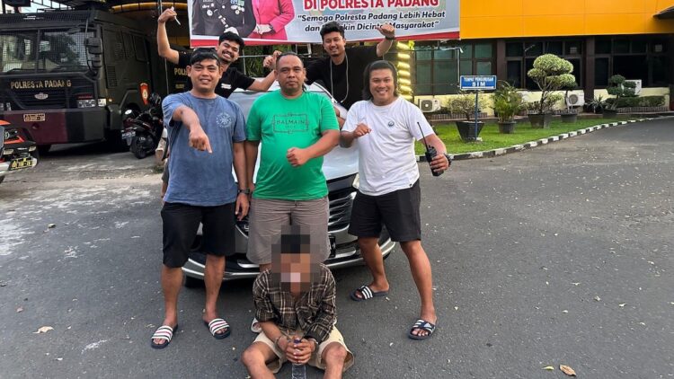 Pelaku pencurian mobil diamankan Satreskrim Polresta Padang. (dok. istimewa)