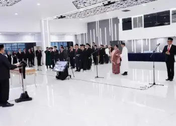 Lantik Pejabat Struktural, Menteri Nusron Tegaskan Pentingnya Sistem Rotasi Berkala 3 Pelantikan pejabat struktural di ATRBPN. (dok. istimewa)