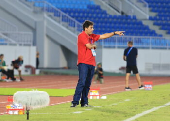 Coach Eduardo Almeida disebut Andre Rosiade akan dipertahankan untuk musim depan. (dok. MO SPFC)