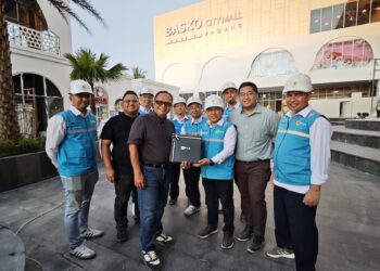 Penyalaan listrik Basko City Mall oleh PLN UID Sumbar. (dok. istimewa)