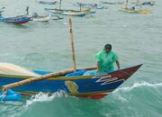 KKP Imbau Nelayan Waspada Cuaca Ekstrem, Larang Berlayar Jika Kondisi tak Aman