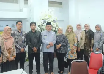 Rapat koordinasi Pemko Padang untuk persiapan program MBG yang rencananya dimulai di Kota Padang pada Senin depan. (dok. Prokopim)